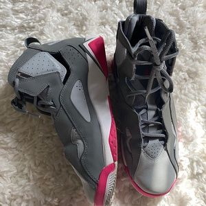 Jordan True Flight GG 'Cool Grey Pink'